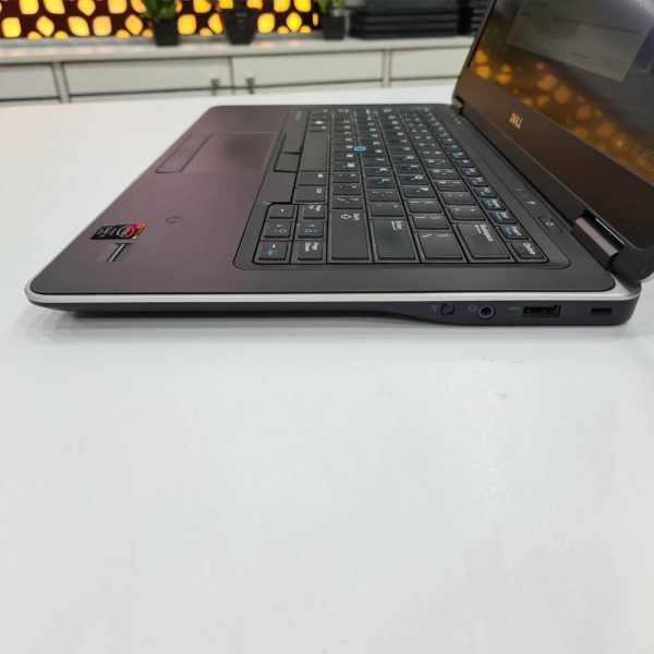 DELL LATITUDE 7440 I5 4GEN 8GB RAM 128GB SSD 4GB GPU 14" BUSINESS CLASS LAPTOP - Image 3