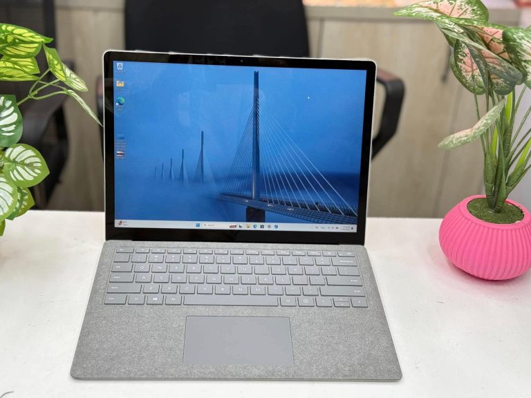Microsoft Surface Laptop 2 with Intel Core i5 8th Gen processor, 8GB RAM, 256GB SSD, and 13.5-inch 2K touchscreen display, designed for premium performance and touch interaction