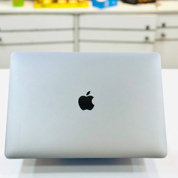 Apple Macbook Pro Core i5 2017, 16GB RAM, 256GB SSD, 13.3" Retina display - view 2
