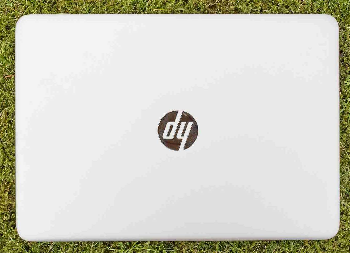 HP EliteBook 840 G3 | Core i5 6th Gen | 8GB RAM | 256GB SSD | 14″ FHD Display Laptop - view 2