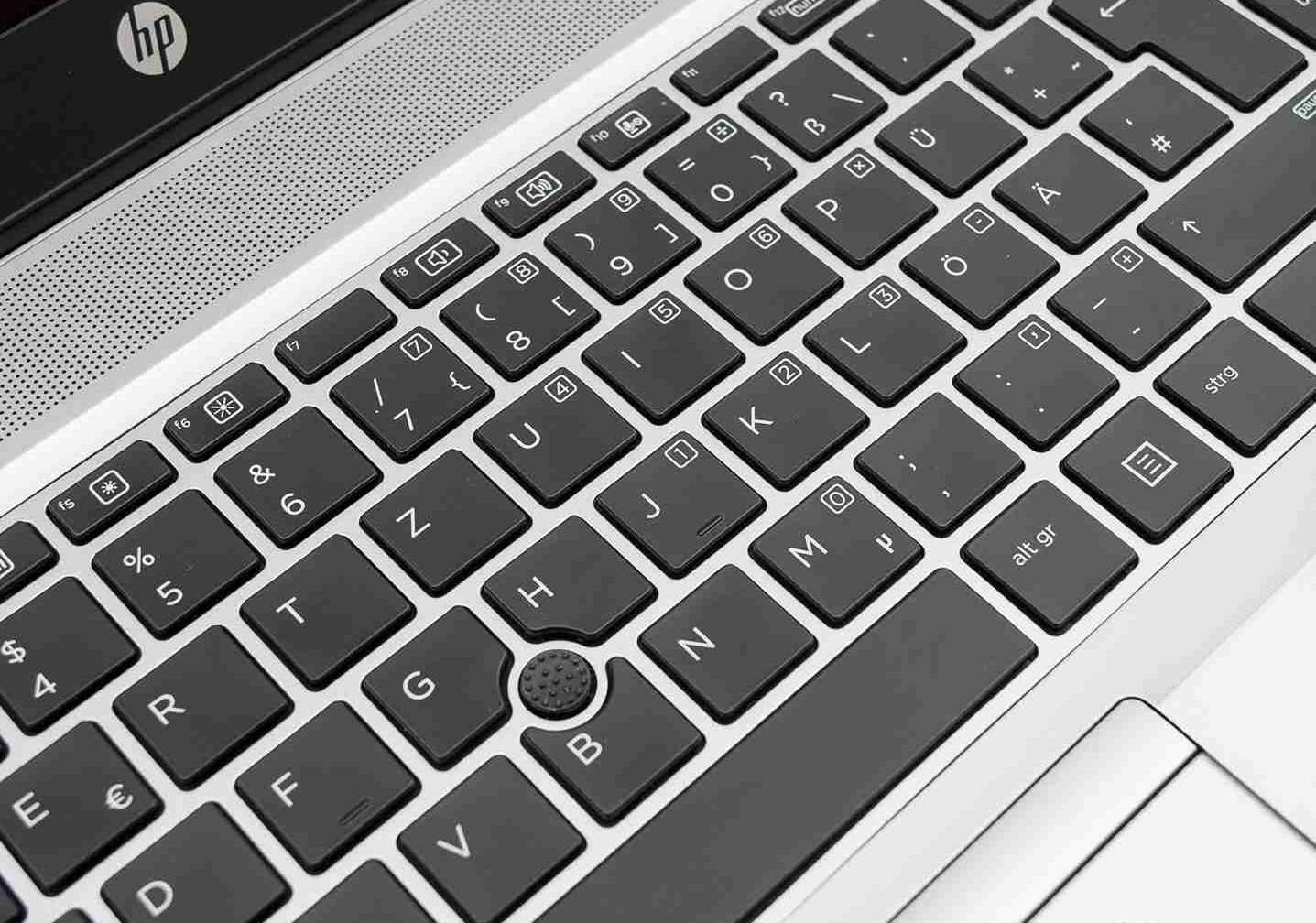 HP EliteBook 840 G3 | Core i5 6th Gen | 8GB RAM | 256GB SSD | 14″ FHD Display Laptop - view 4