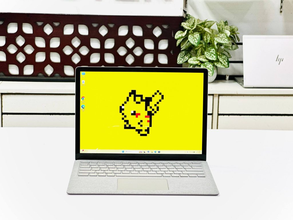 Microsoft Surface Laptop 2 Core i7 8th Gen 16GB RAM 512GB SSD 13.5 Inch 2K Display Laptop in Bangladesh