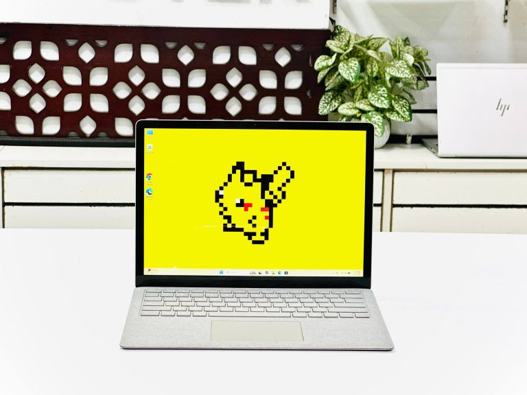 Microsoft Surface Laptop 2 Core i7 8th Gen 16GB RAM 512GB SSD 13.5 Inch 2K Display Laptop in Bangladesh